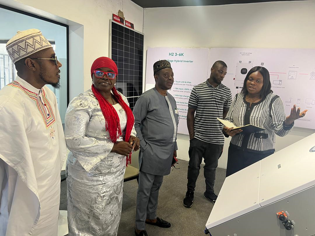 ​Customer Visit at Uninetwork Tech